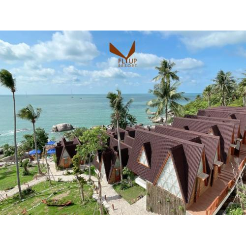 Tiệc sinh nhật tại Fly Up Resort ven biển tại Hòn Sơn - Kỷ niệm đáng nhớ trên bờ biển