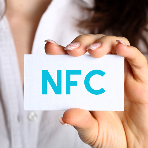 Thẻ NFC là gì? Tiện ích vượt trội khi tạo danh thiếp điện tử