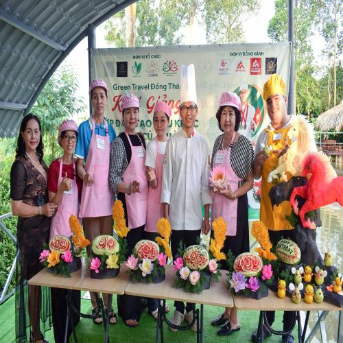 Khép Lại Khóa 2 Lớp Điêu Khắc Rau Củ Quả Tại Vườn Dừa Út Khuê