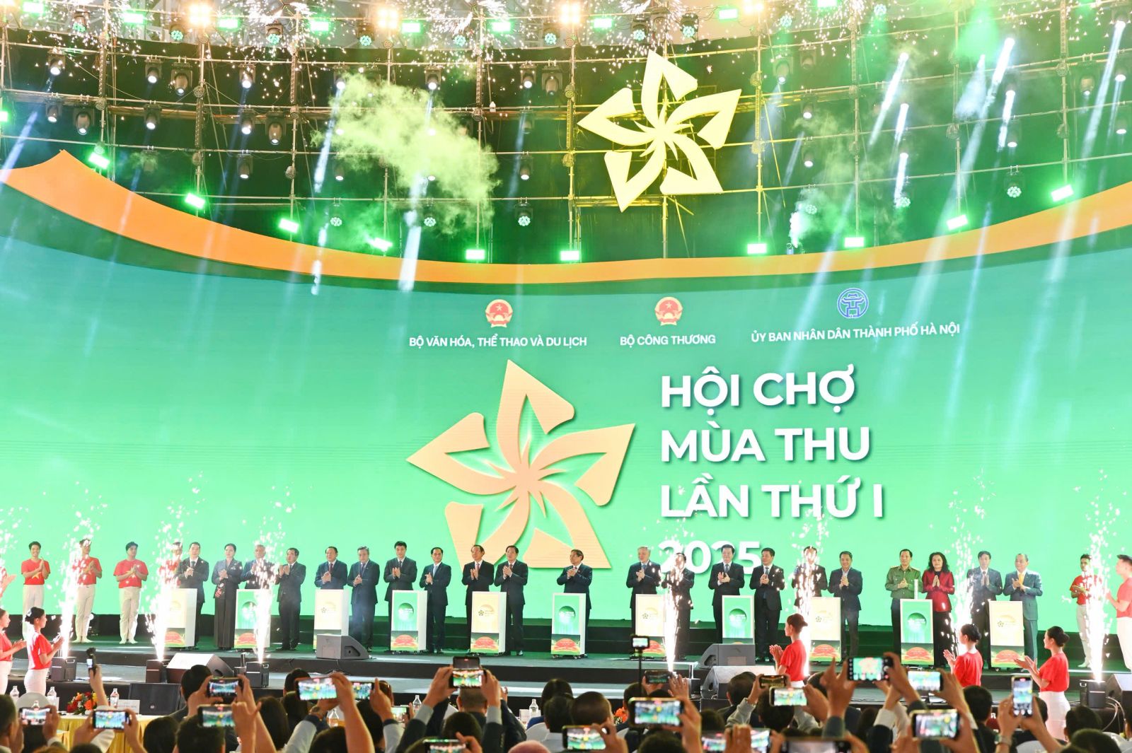 Thúc đẩy chuyển đổi số và kinh tế xanh – Hướng tới Việt Nam phồn vinh, hạnh phúc