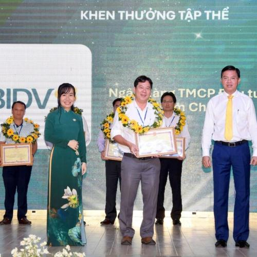 Hiền Nhân Group Đồng Hành Cùng Doanh Nghiệp Tại Lễ Kỷ Niệm Và Tôn Vinh Khen Thưởng Doanh Nghiệp, Doanh Nhân Kiên Giang Tiêu Biểu Năm 2024