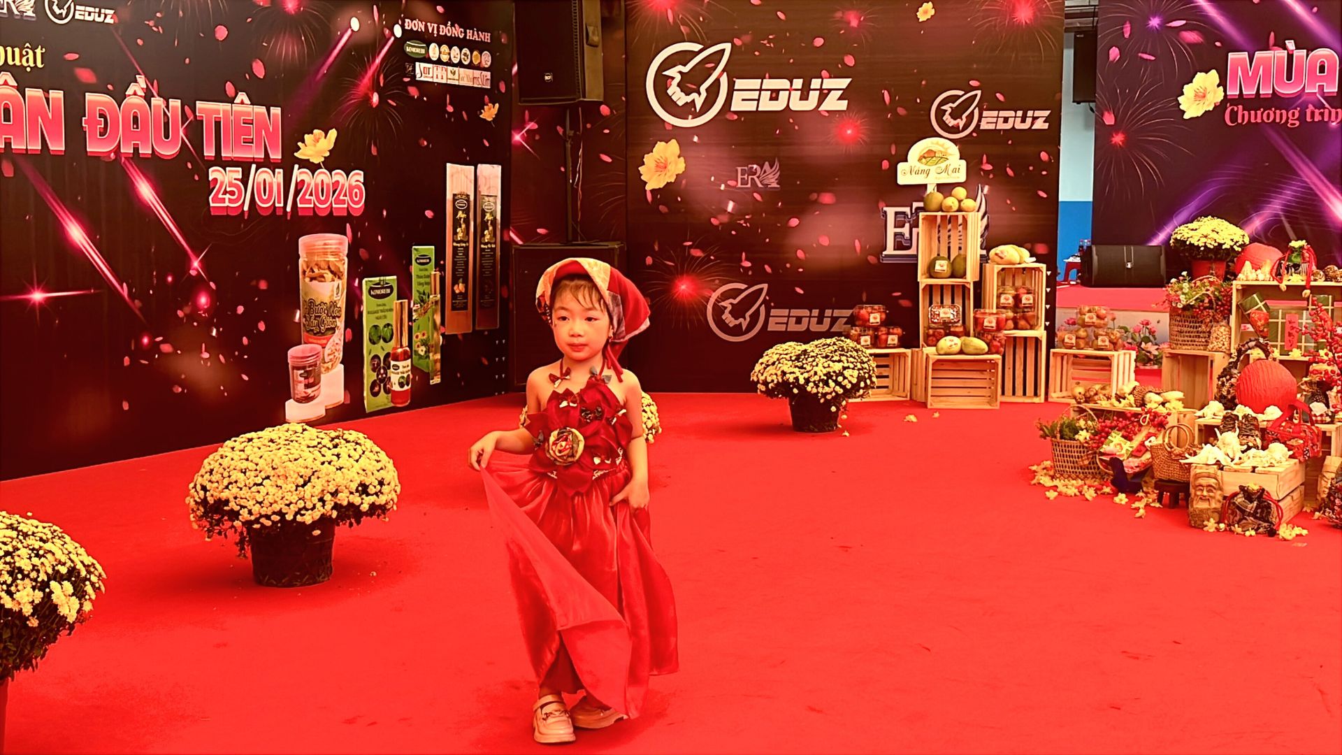 Mùa Xuân Đầu Tiên – Một mùa xuân được sinh ra từ tư duy mới