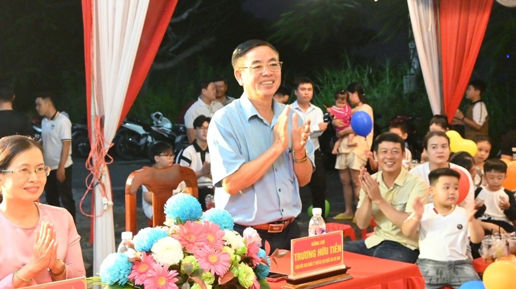 Thành phần tham dự