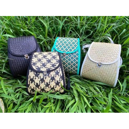 1. Nghề đan Cỏ Bàng xã Phú Mỹ