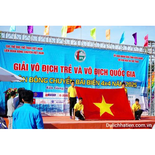 Lễ khai mạc Giải vô địch quốc gia và Trao huy chương Giải vô địch trẻ môn Bóng chuyền bãi biển 4x4 năm 2025