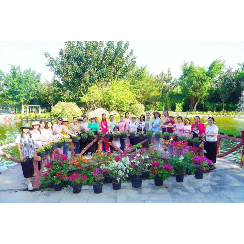 Trung tâm Xúc tiến Thương mại và Du lịch Hà Tiên: Hành trình ý nghĩa nhân dịp 20/10 tại Long Xuyên - Châu Đốc