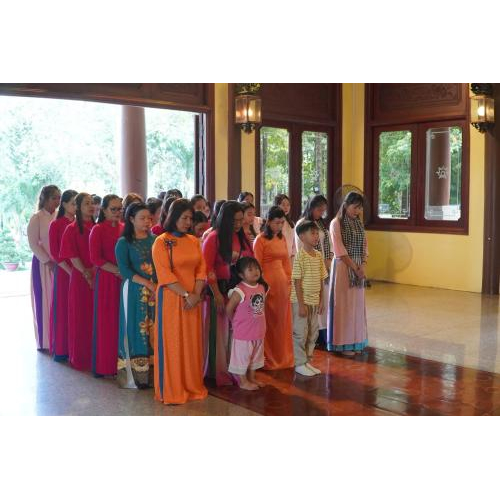 Trung tâm Xúc tiến Thương mại và Du lịch Hà Tiên: Hành trình ý nghĩa nhân dịp 20/10 tại Long Xuyên - Châu Đốc