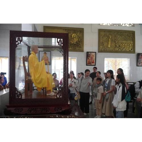 Trung tâm Xúc tiến Thương mại và Du lịch Hà Tiên: Hành trình ý nghĩa nhân dịp 20/10 tại Long Xuyên - Châu Đốc